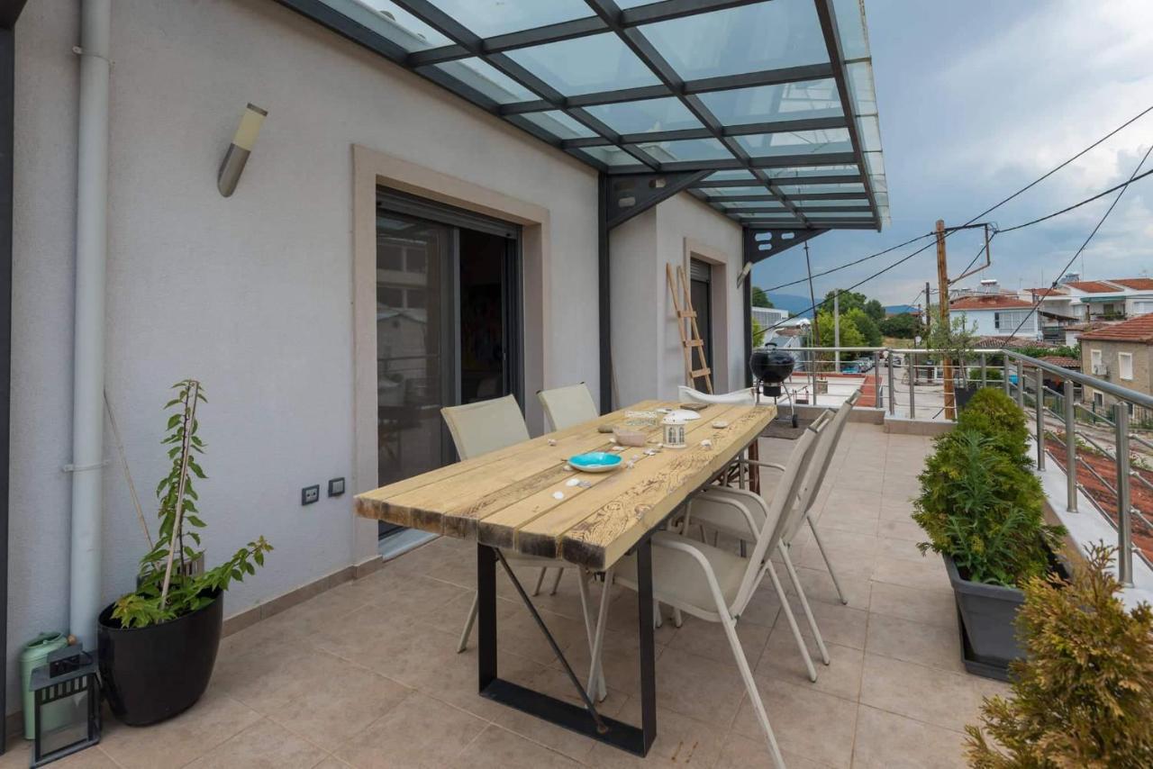 Το Σπίτι Δίπλα Από Το Ποτάμι Apartment Tríkala Exterior foto