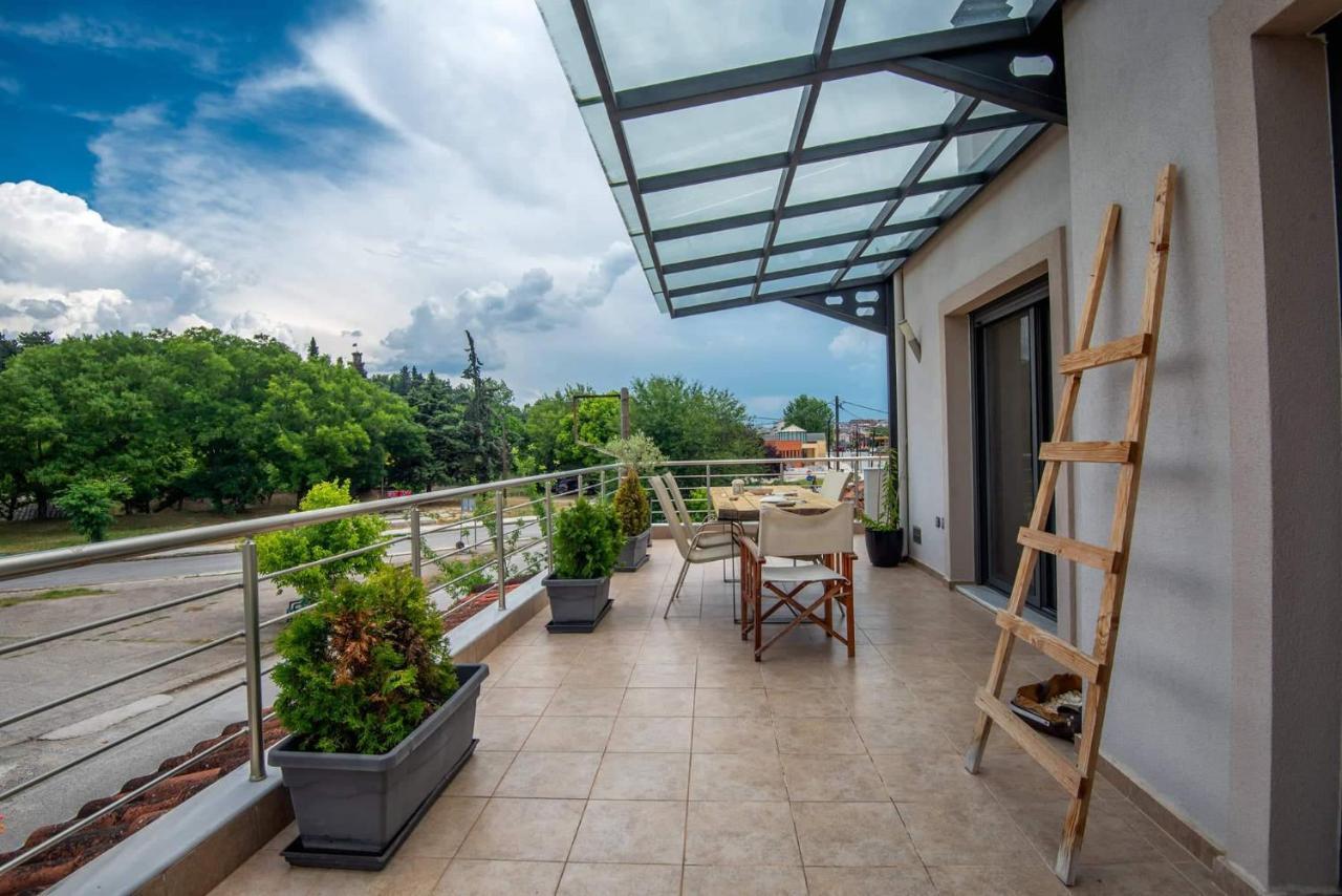 Το Σπίτι Δίπλα Από Το Ποτάμι Apartment Tríkala Exterior foto