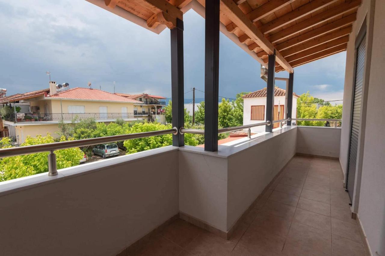Το Σπίτι Δίπλα Από Το Ποτάμι Apartment Tríkala Exterior foto